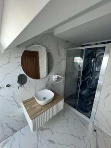 Hotel Palace San Valentino Umag Buitenkant foto