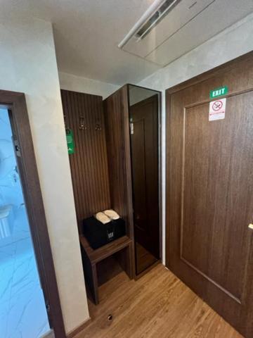 Hotel Palace San Valentino Umag Buitenkant foto